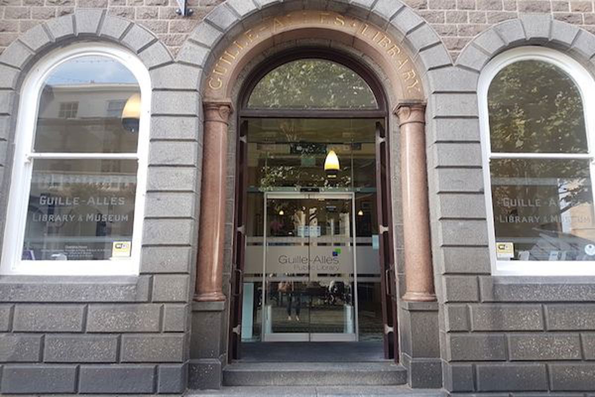 Guille-Allès Library