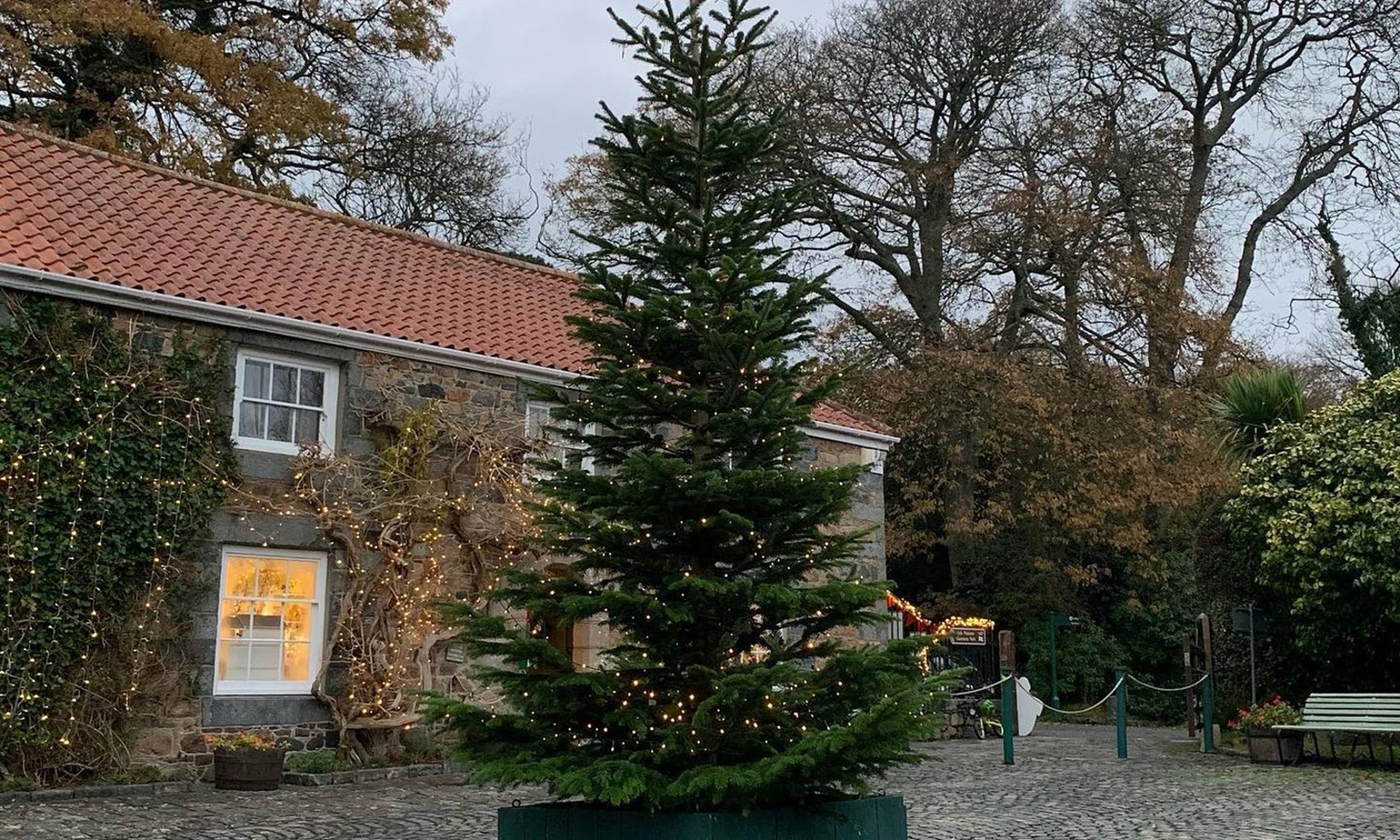 Christmas Courtyard Market at the Folk and Costume Museum