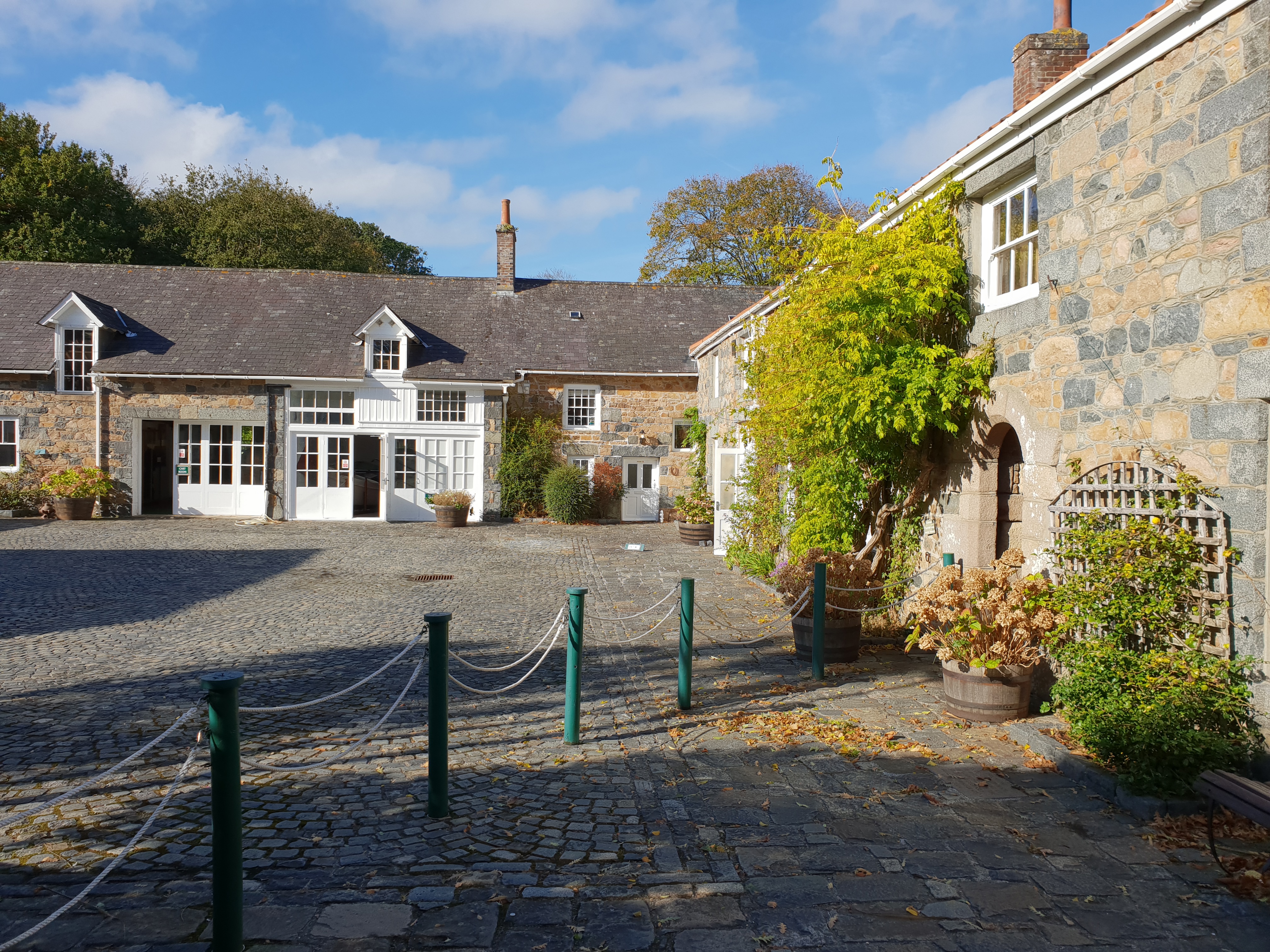 Folk and Costume Museum