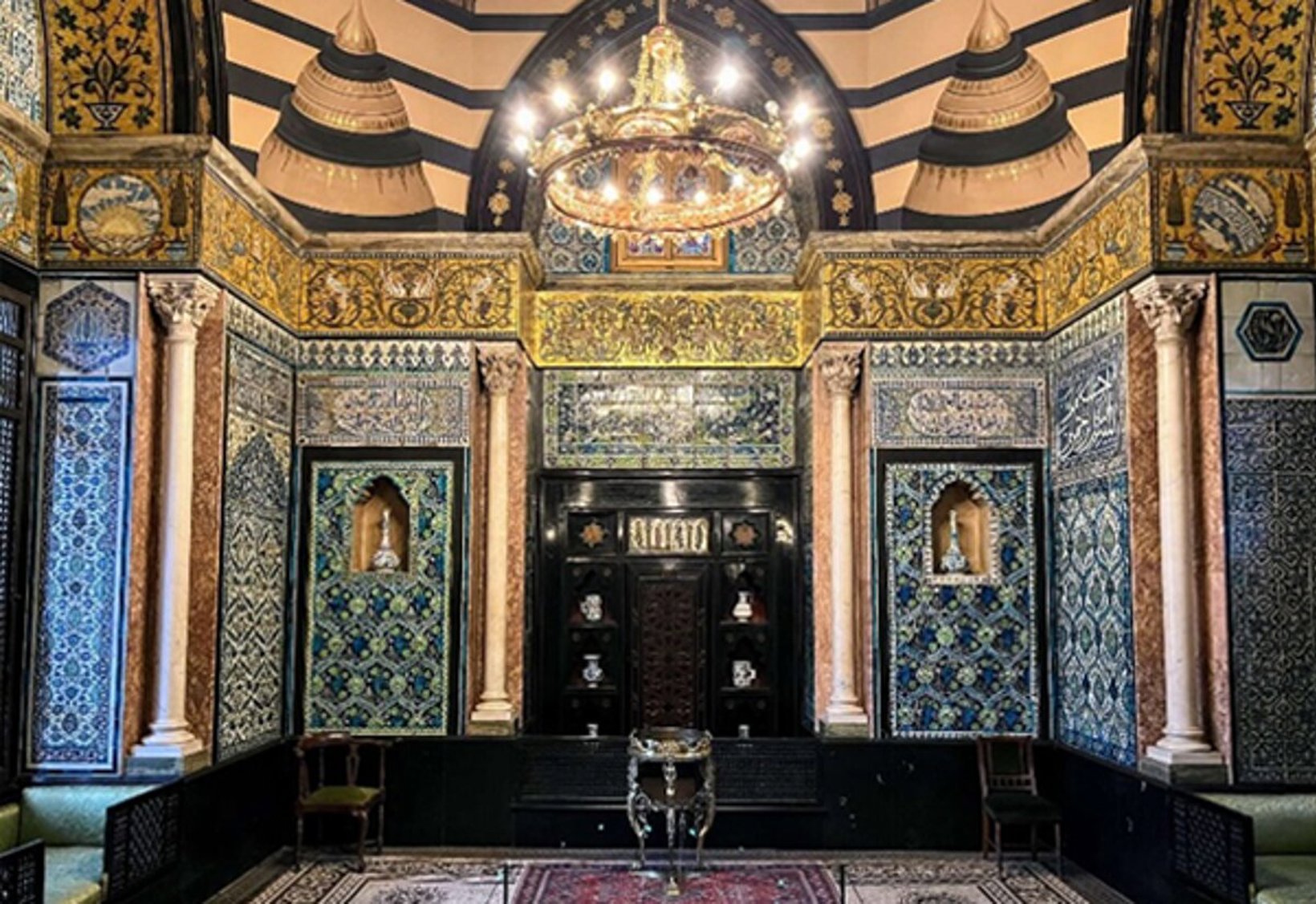 THE HOME BEAUTIFUL: PRE-RAPHAELITE INTERIORS