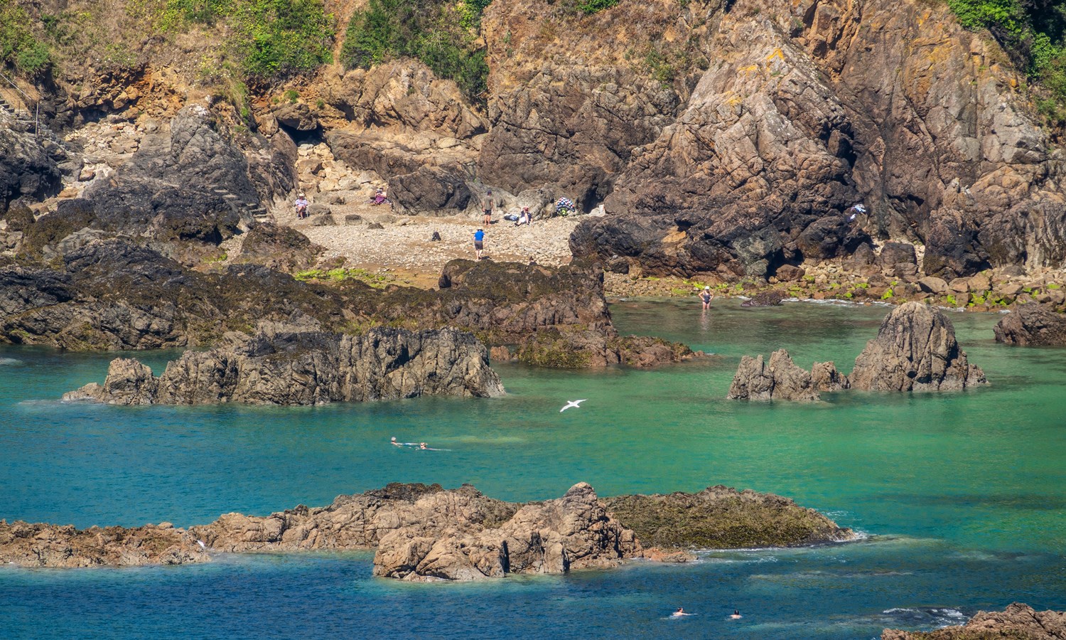 Moulin Huet Bay