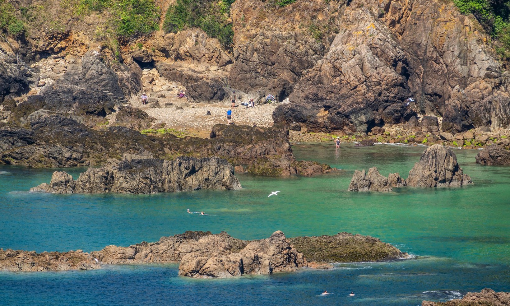 Moulin Huet Bay