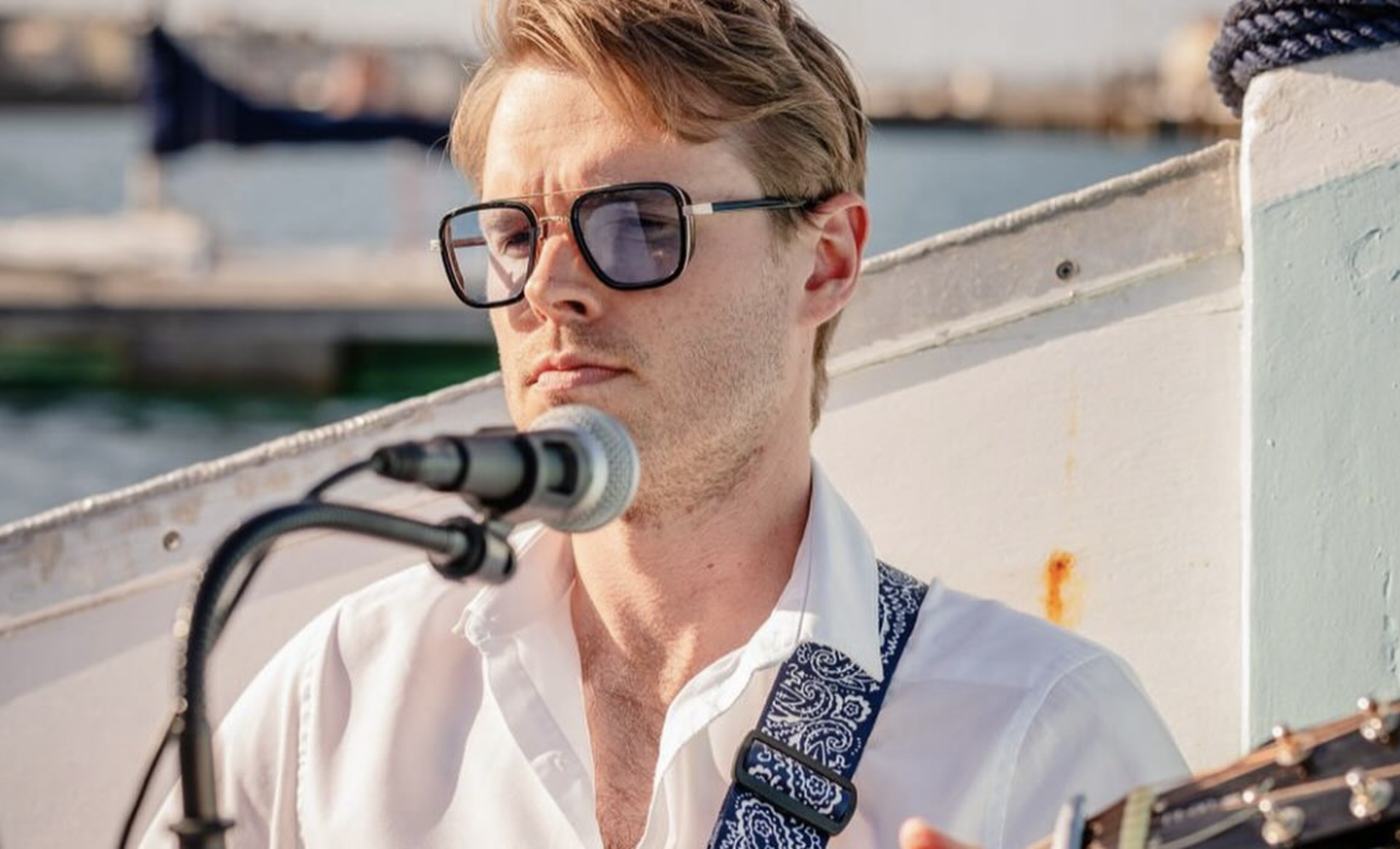 Nathaniel Eker-Male - LIVE at The Duck