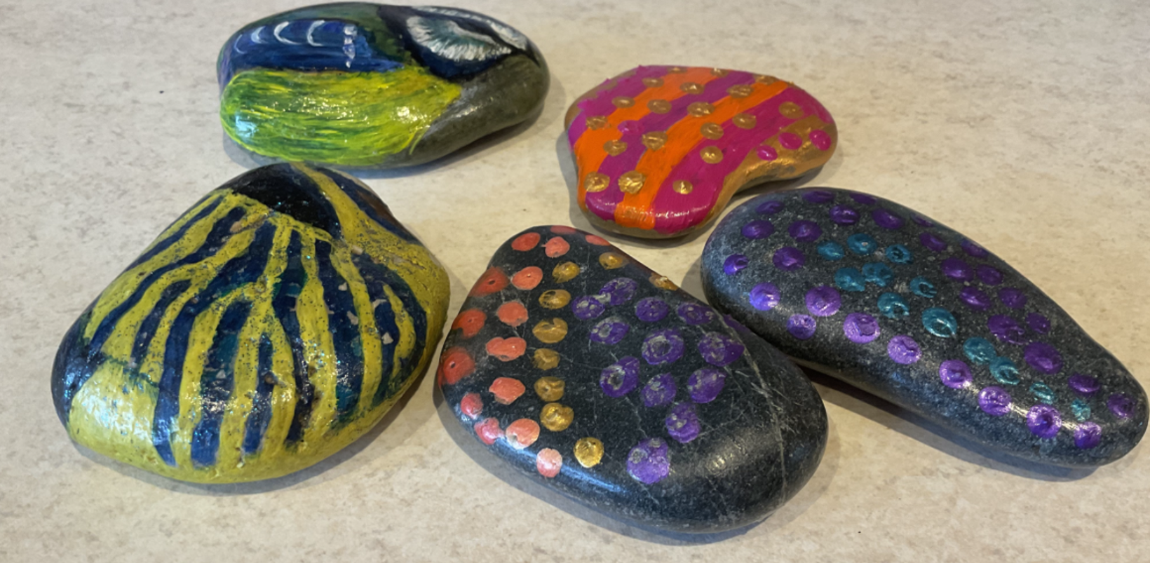 Pebble Painting and/or Bottle Decoupage WORKSHOP with Susan Banfield
