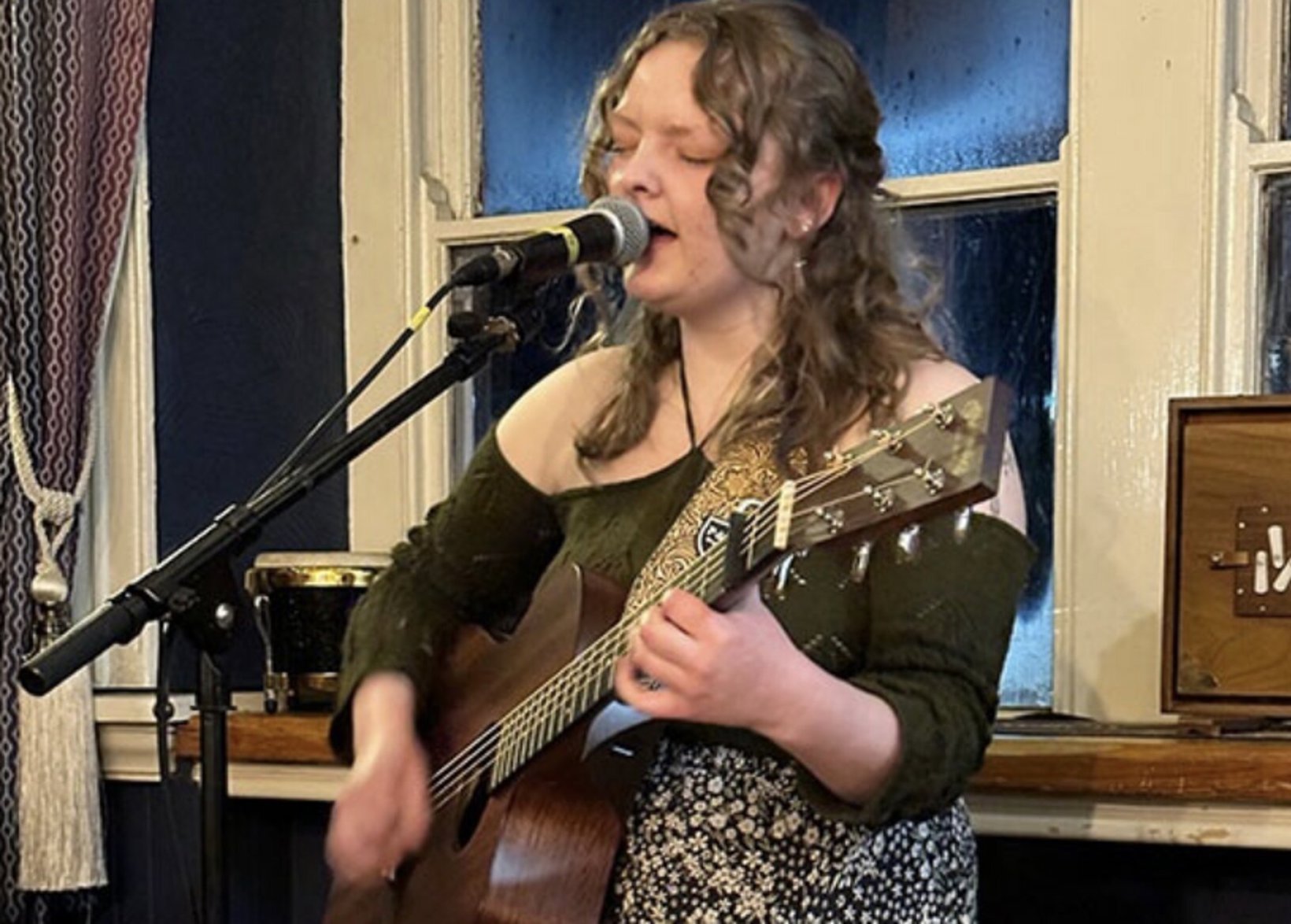 Kiya - Live@TheDuck